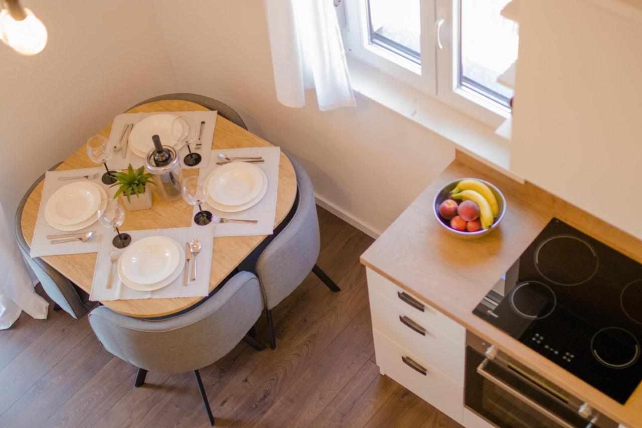Apartments Aki Малинска Екстериор снимка